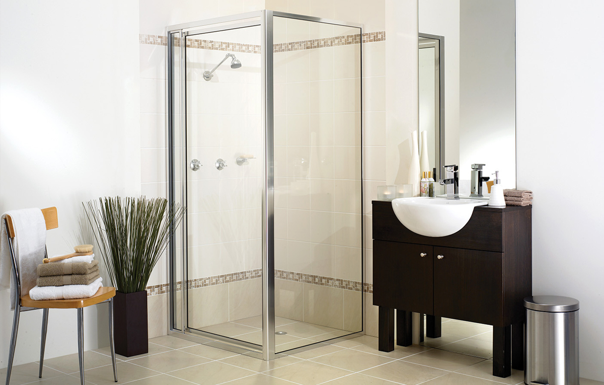 Full framed shower screen in contemporary bathroom.
